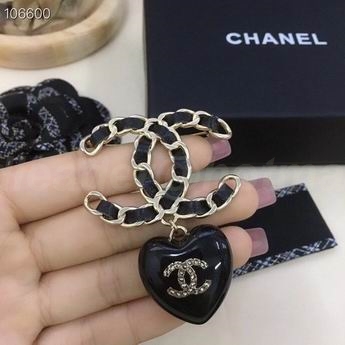 Chanel Brooch 225